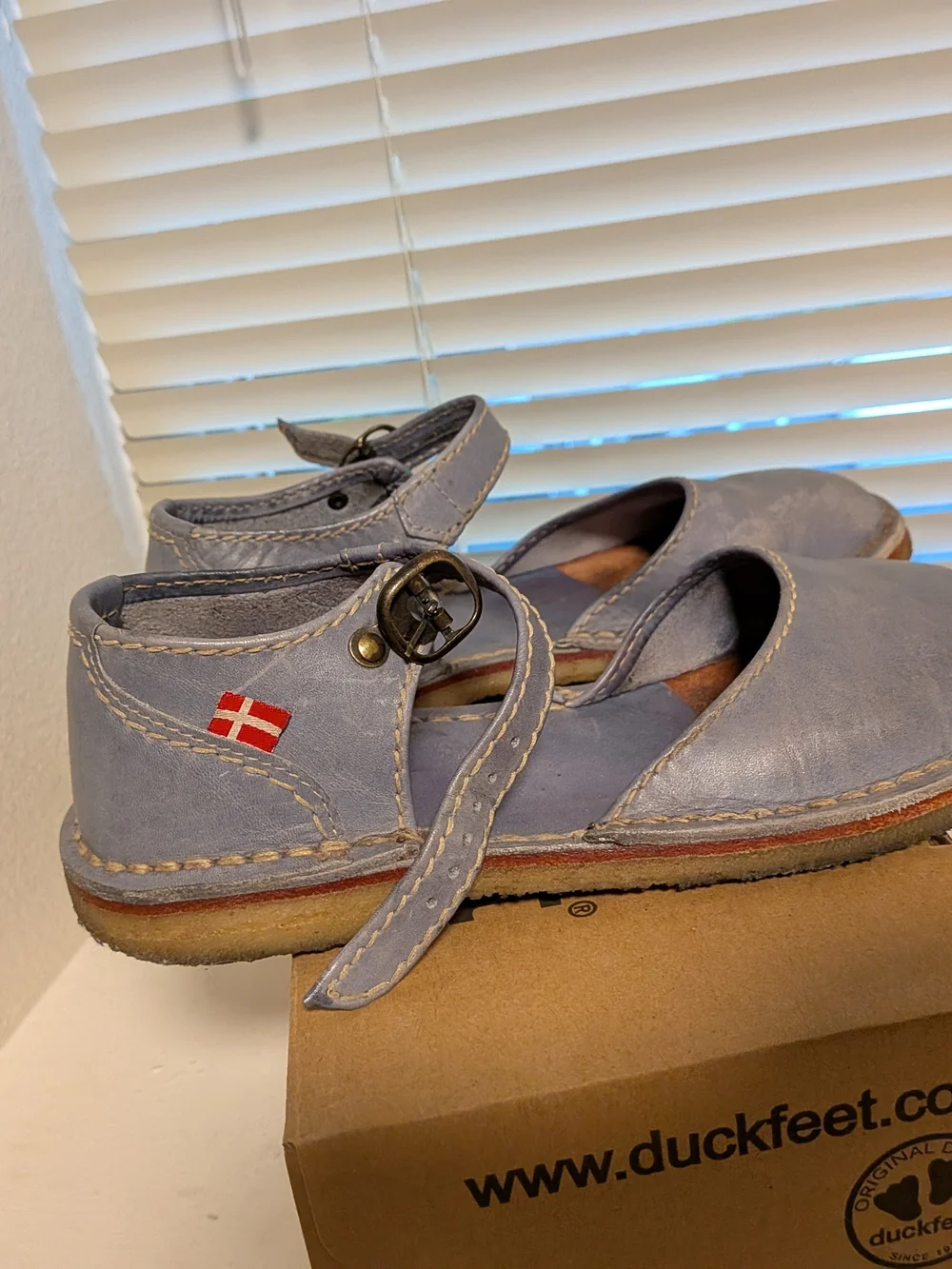 Duckfeet 40 Periwinkle Mols Mary Jane Shoes